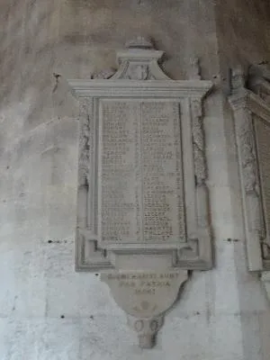Plaques aux morts de l'église Saint-Léonard d'Honfleur