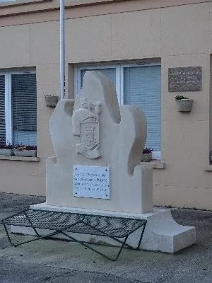 Monument Sapeur Georges Pierre à Isigny-sur-Mer
