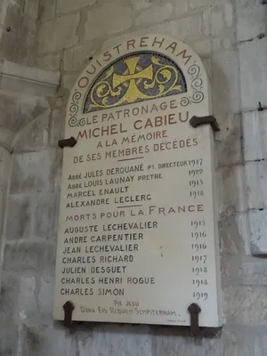 Plaque du patronage Michel Cabieu à Ouistreham