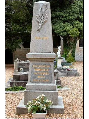 Monument aux morts de Bonneville-sur-Touques