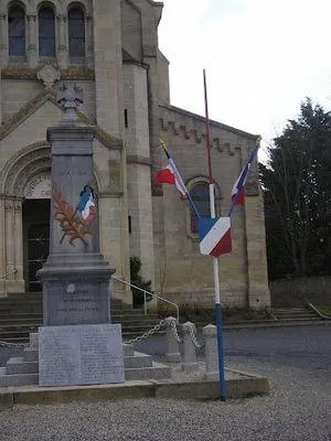 Monument aux morts de Grandcamp-les-Bains à Grandcamp-Maisy