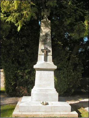 Monument aux morts d'Hermival-les-Vaux