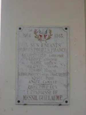 Plaque commémorative église du Mesnil-Guillaume