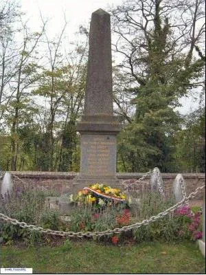 Monument aux morts de Mouen
