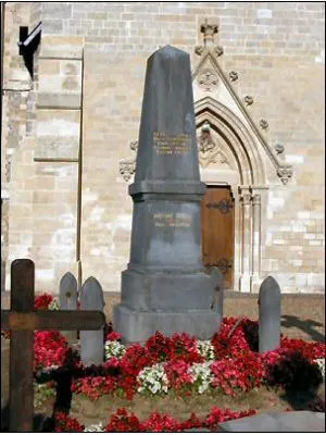 Monument aux morts de Saint-Philbert-des-Champs