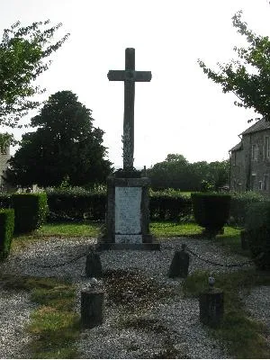 Monument aux morts de Saint-Pierre-du-Fresne