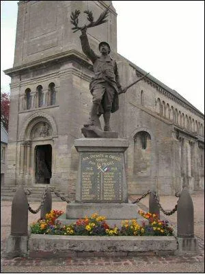 Monument aux morts de Creully