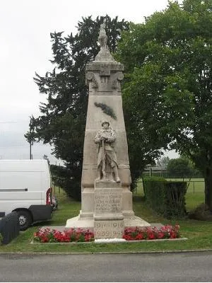 Monument aux morts de Crèvecœur-en-Auge