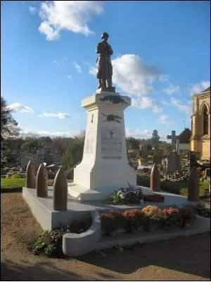 Monument aux morts de Ranville