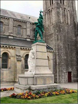 Monument aux morts de Lion-sur-Mer