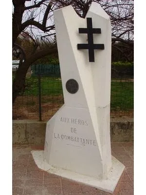 Monument Torpilleur La Combattante de Courseulles-sur-Mer