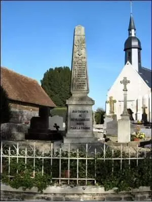 Monument aux morts de Biéville-en-Auge à Biéville-Quétiéville