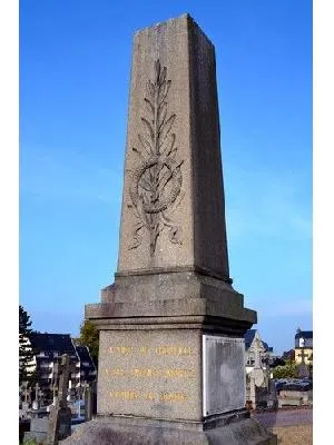 Monument aux Morts du cimetière de Trouville-sur-Mer