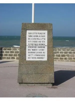 Stèle Soldats canadiens de Saint-Aubin-sur-Mer