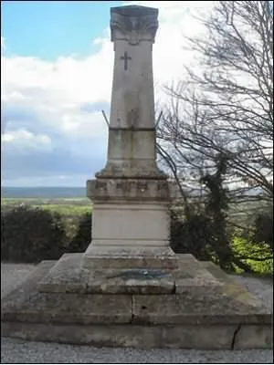 Monument aux morts de Sainte-Marie-aux-Anglais au Mesnil-Mauger