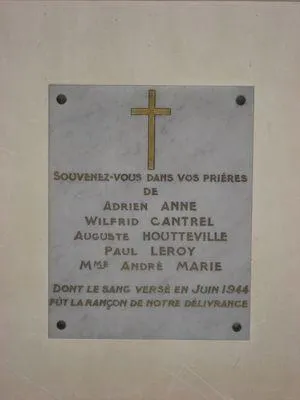 Plaque 1939-1945 de l'église de Ranville