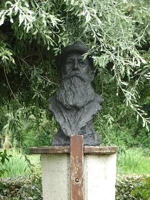 Statue de Claude Monet à Honfleur