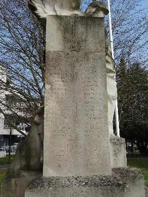 Monument aux morts 14-18 et 39-45 de Bayeux