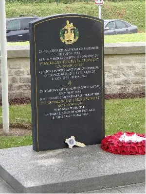 Stèle 2e Bataillon de l'Essex Régiment à Bayeux