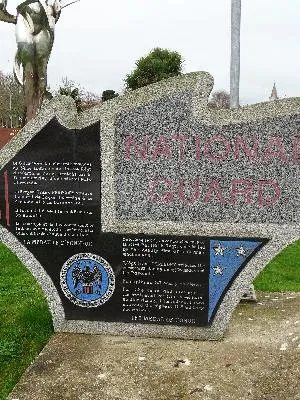 Monument de la Garde Nationale à Grandcamp-Maisy