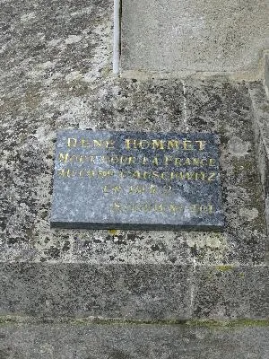Monument aux morts de Port-en-Bessin-Huppain