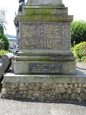 Monument aux morts de Livarot-Pays-d'Auge