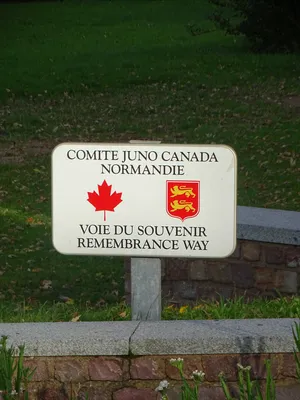 Stèle aux Libérateurs canadiens de Falaise