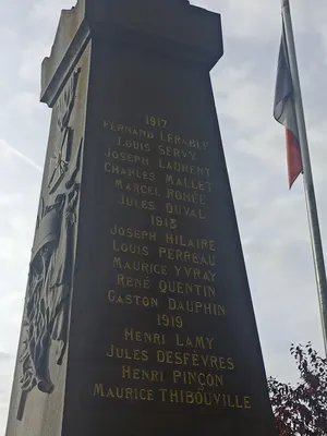 Monument aux morts de Saint-Martin-de-Bienfaite