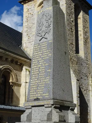 Monument aux Morts de Vieux