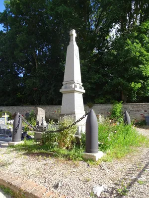 Monument aux Morts de Vieux