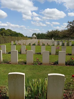 Cimetière militaire britannique de Saint-Désir