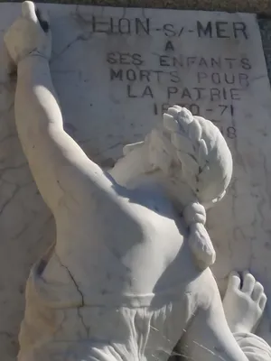 Monument aux Morts de Lion-sur-Mer