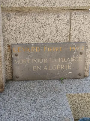 Monument aux Morts de Lion-sur-Mer