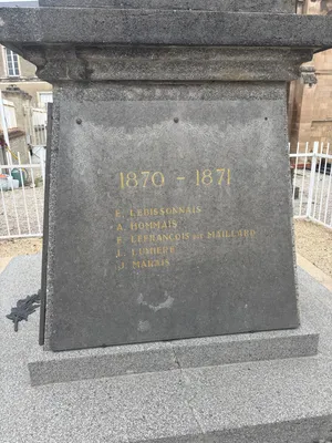Monument aux Morts d'Hérouville-Saint-Clair