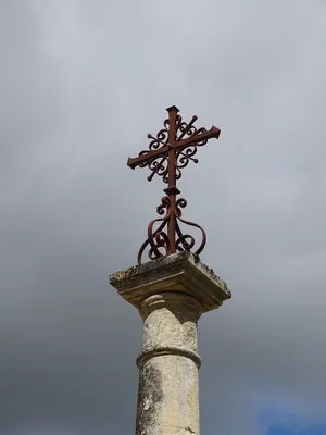 Calvaire de l'Église Saint-Jacques-le-Majeur du Locheur