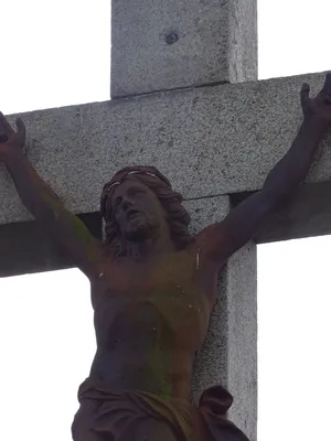 Croix du cimetière de Villers-Bocage