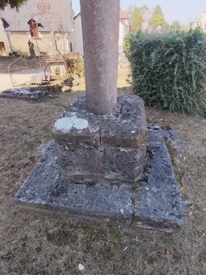 Calvaire de l'Église de la Nativité-de-Notre-Dame à Hérouvillette