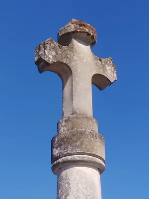 Croix de l'Église de Petiville