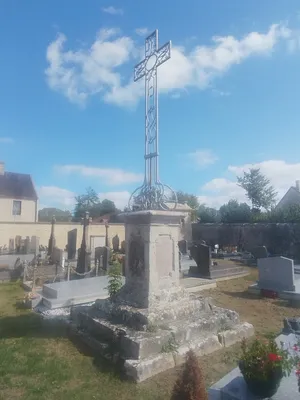 Croix de l'Église Saint-Martin à Giberville