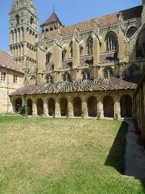 Abbaye Saint-Pierre de Saint-Pierre-en-Auge