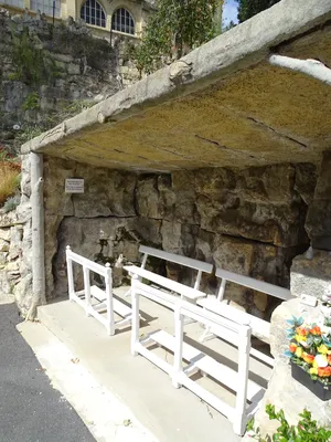 Grotte de Lourdes à Hérouville-Saint-Clair