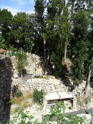 Grotte de Lourdes à Hérouville-Saint-Clair