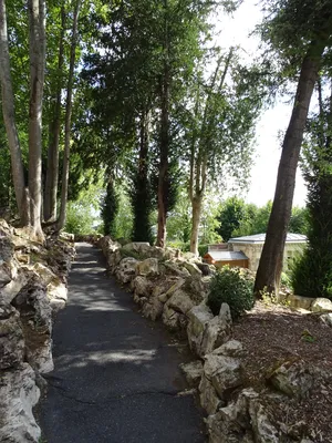 Grotte de Lourdes à Hérouville-Saint-Clair