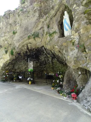 Grotte de Lourdes à Hérouville-Saint-Clair