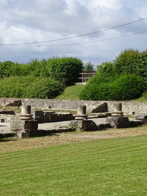 Villa au grand péristyle de Vieux-la-Romaine