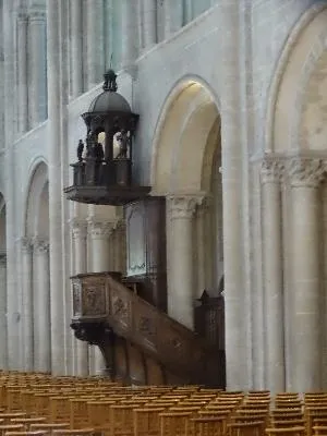 Chaire à prêcher de l'Église Saint-Étienne de Caen