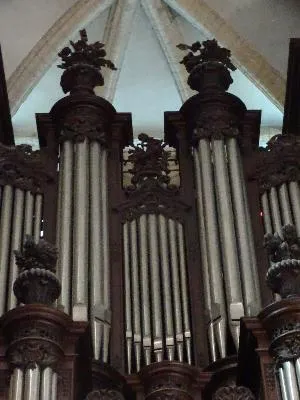 Orgue de tribunes de l'Église Saint-Étienne de Caen