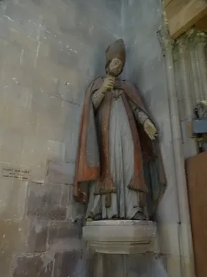 Statue de Saint-Augustin dans l'Église Saint-Jean de Caen