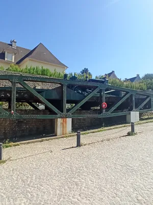 Pont flottant d'Arromanches-les-Bains