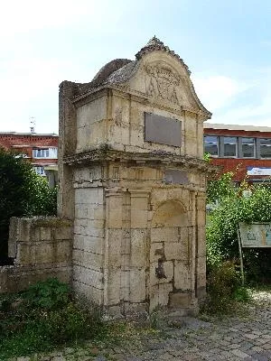 Fontaine de La Ferronnays à Lisieux